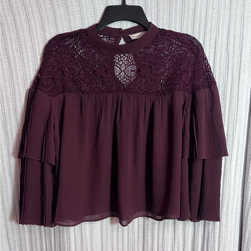 Abercrombie & Fitch Burgundy Crochet Blouse